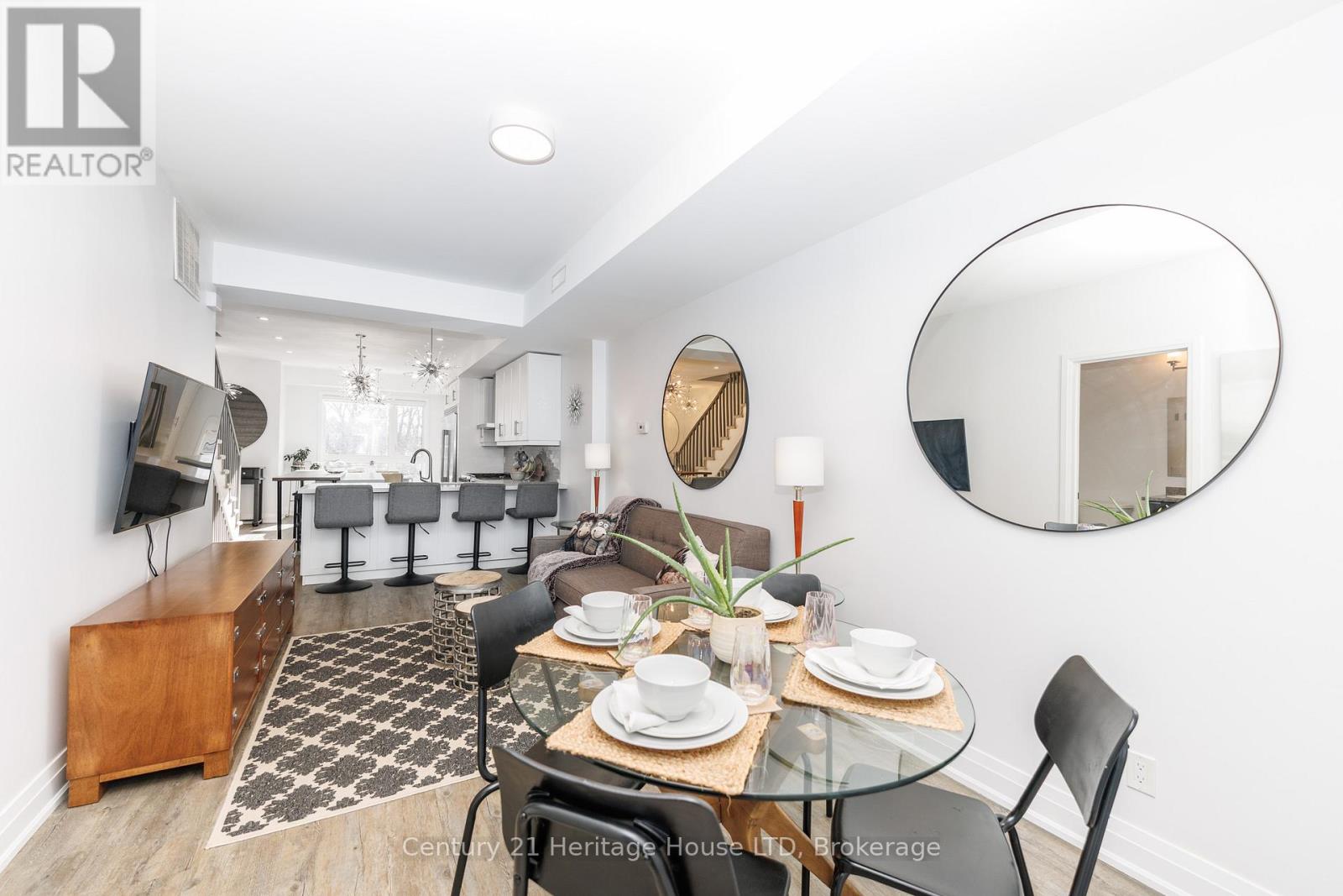 8 - 39 Robinson Street N, Grimsby, Ontario  L3M 3C9 - Photo 6 - X12823066