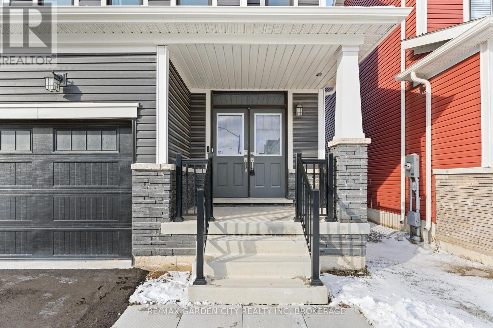 141 Higgins Avenue, Thorold, Ontario  L3B 5N5 - Photo 4 - X12824032