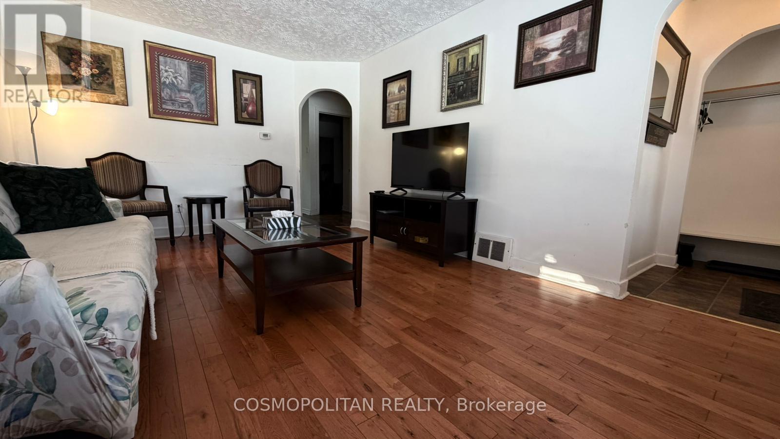 5359 Ontario Avenue, Niagara Falls, Ontario  L2E 3R7 - Photo 3 - X12831266