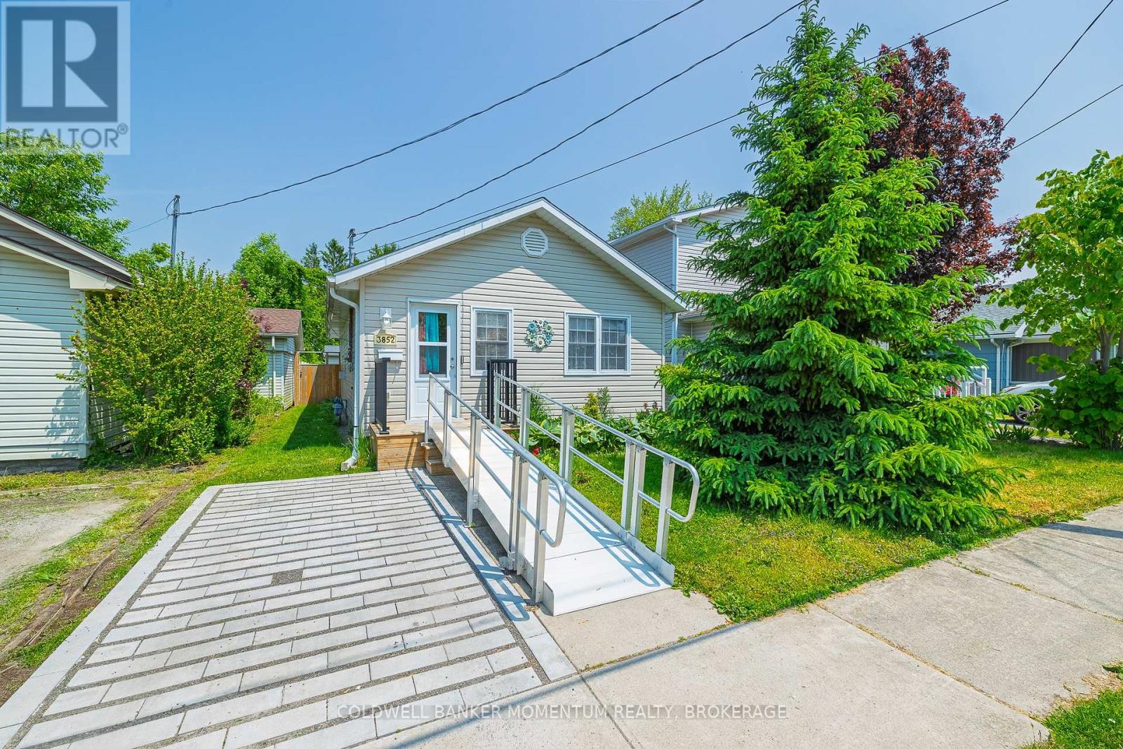 3852 Mathewson Avenue, Fort Erie, Ontario  L0S 1B0 - Photo 2 - X12832628