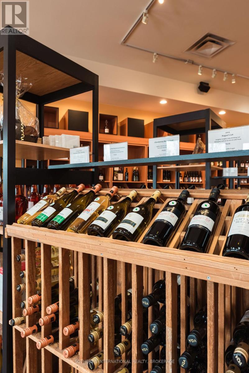 1339 Lakeshore Road, Niagara-On-The-Lake, Ontario  L0S 1J0 - Photo 11 - X12835012