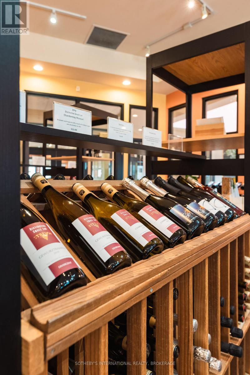 1339 Lakeshore Road, Niagara-On-The-Lake, Ontario  L0S 1J0 - Photo 14 - X12835012