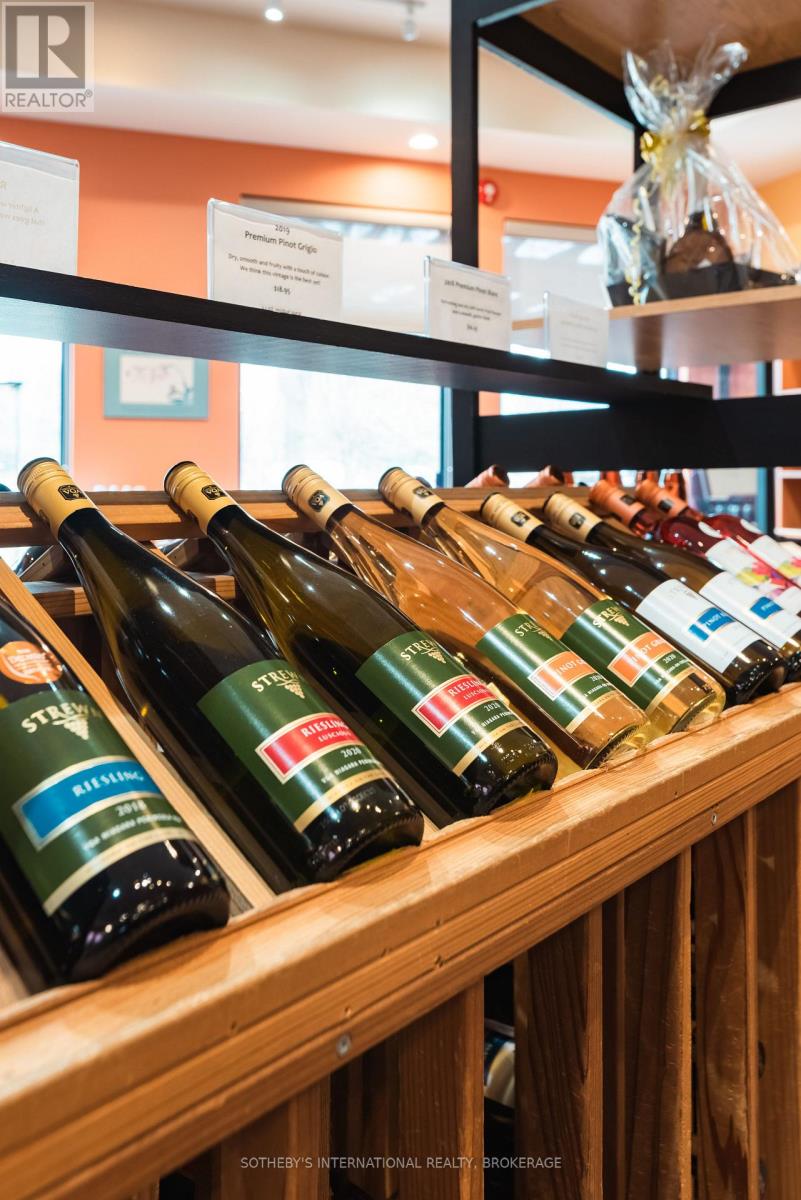 1339 Lakeshore Road, Niagara-On-The-Lake, Ontario  L0S 1J0 - Photo 15 - X12835012