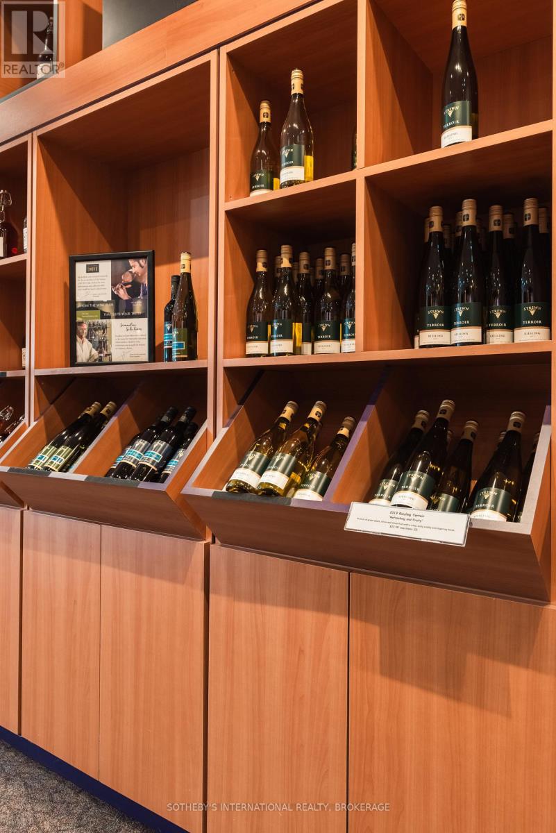 1339 Lakeshore Road, Niagara-On-The-Lake, Ontario  L0S 1J0 - Photo 16 - X12835012