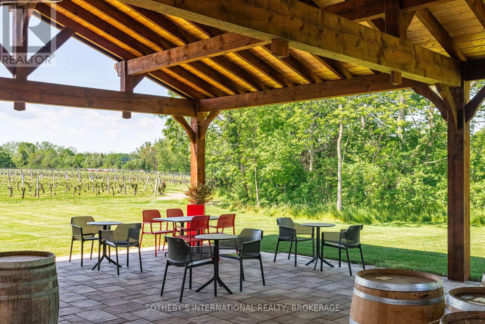 1339 Lakeshore Road, Niagara-On-The-Lake, Ontario  L0S 1J0 - Photo 3 - X12835012