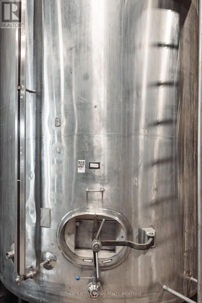 1339 Lakeshore Road, Niagara-On-The-Lake, Ontario  L0S 1J0 - Photo 32 - X12835012