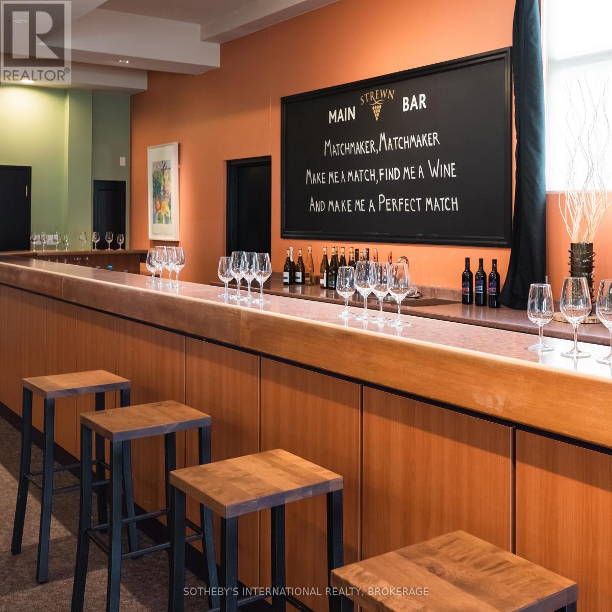 1339 Lakeshore Road, Niagara-On-The-Lake, Ontario  L0S 1J0 - Photo 6 - X12835012