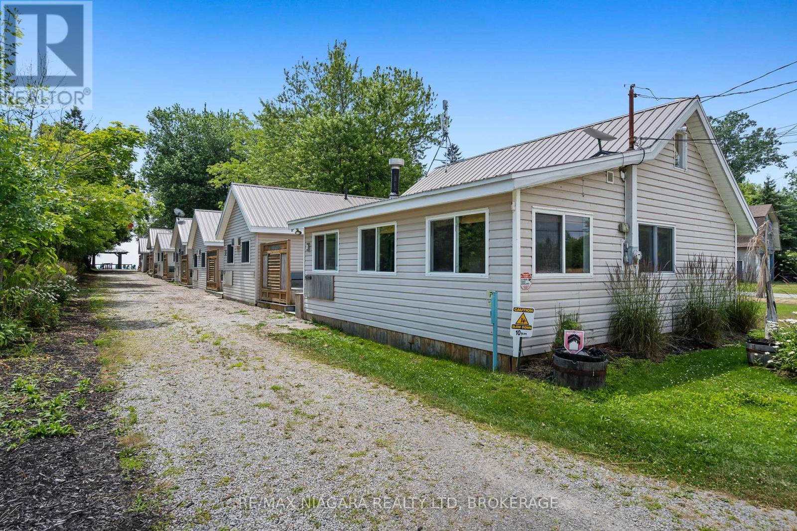 12343 Lakeshore Road, Wainfleet, Ontario  L0S 1V0 - Photo 4 - X12836508