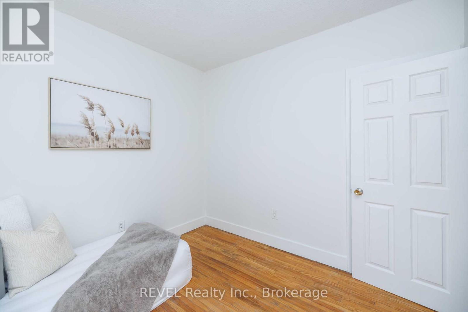 9 Colborne Street, Thorold, Ontario  L2V 3P6 - Photo 17 - X12837004