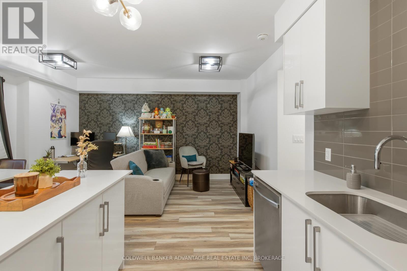 103 - 6065 Mcleod Road, Niagara Falls, Ontario  L2G 0Z7 - Photo 6 - X12838186