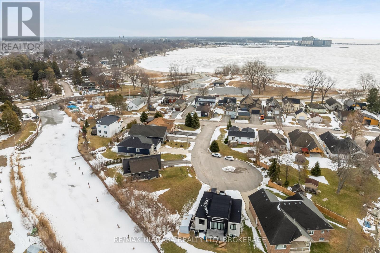 5 Heron Pointe Road, Port Colborne, Ontario  L3K 6A9 - Photo 38 - X12838248