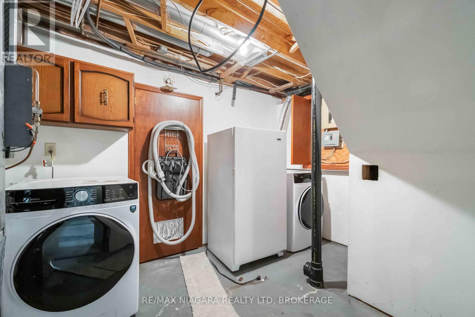 10 Donegel Place, Hamilton, Ontario  L9A 4Z6 - Photo 26 - X12838270