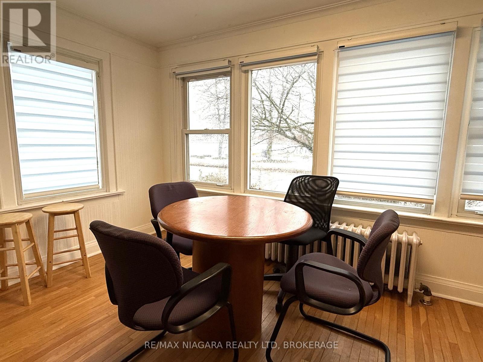 177 Niagara Boulevard, Fort Erie, Ontario  L2A 3G7 - Photo 4 - X12838858