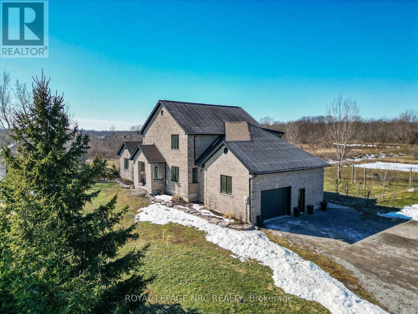 615 Burleigh Road N, Fort Erie, Ontario  L0S 1N0 - Photo 2 - X12842976