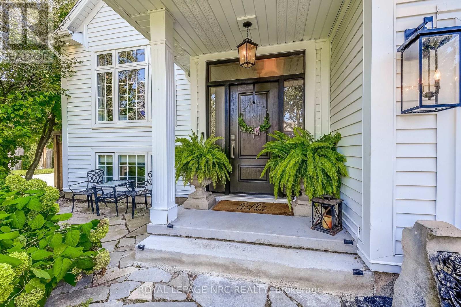 764 Green Street, Niagara-On-The-Lake, Ontario  L0S 1J0 - Photo 2 - X12843928