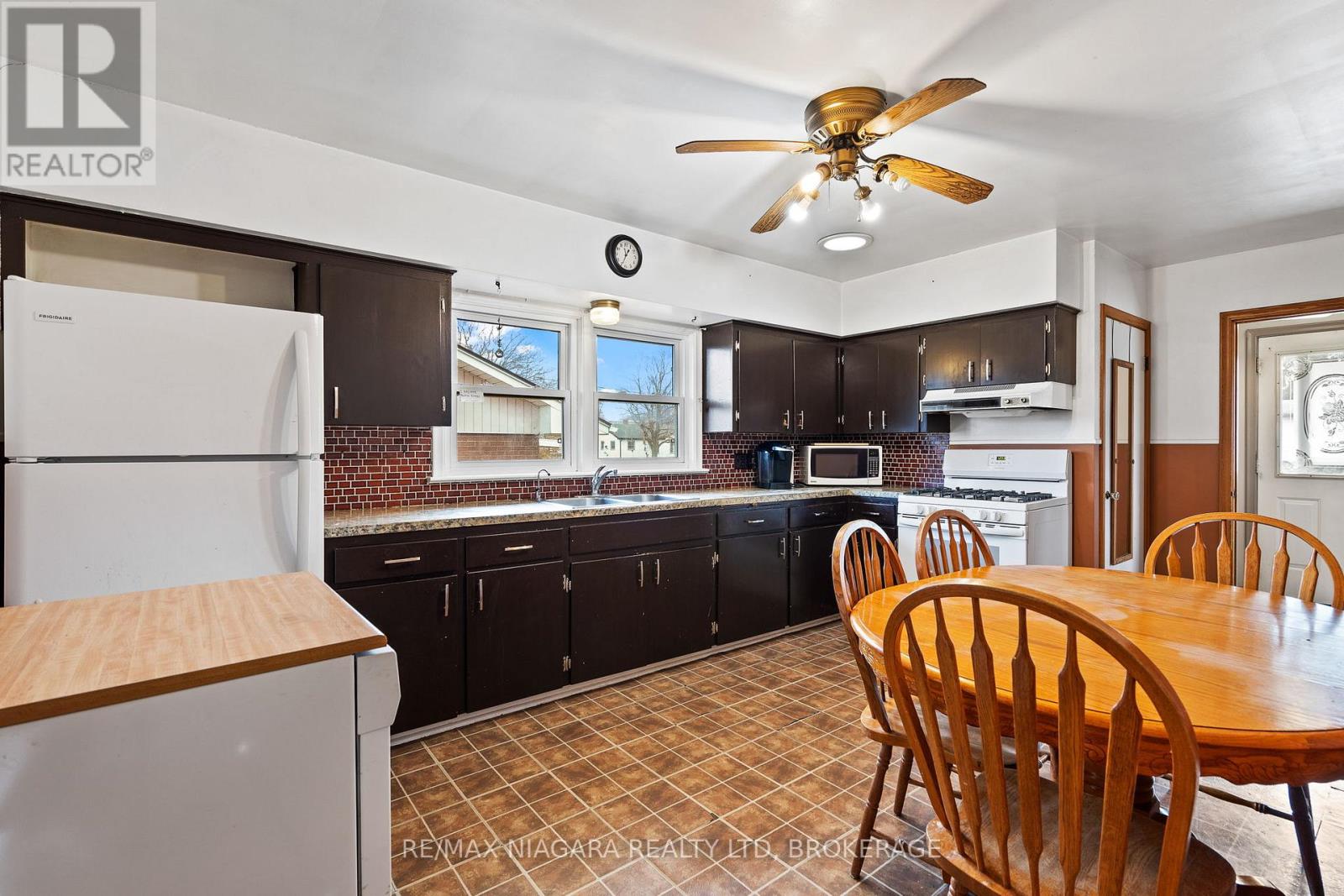 7 South Crescent, Port Colborne, Ontario  L3K 2X8 - Photo 10 - X12845036