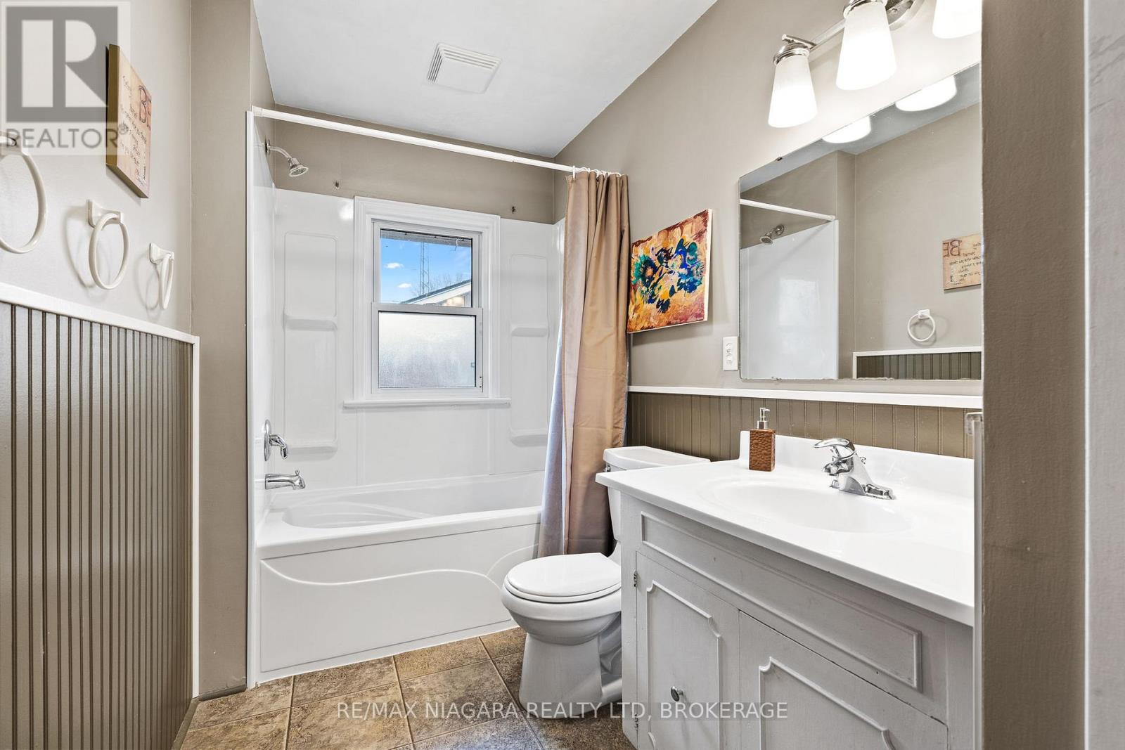 7 South Crescent, Port Colborne, Ontario  L3K 2X8 - Photo 16 - X12845036