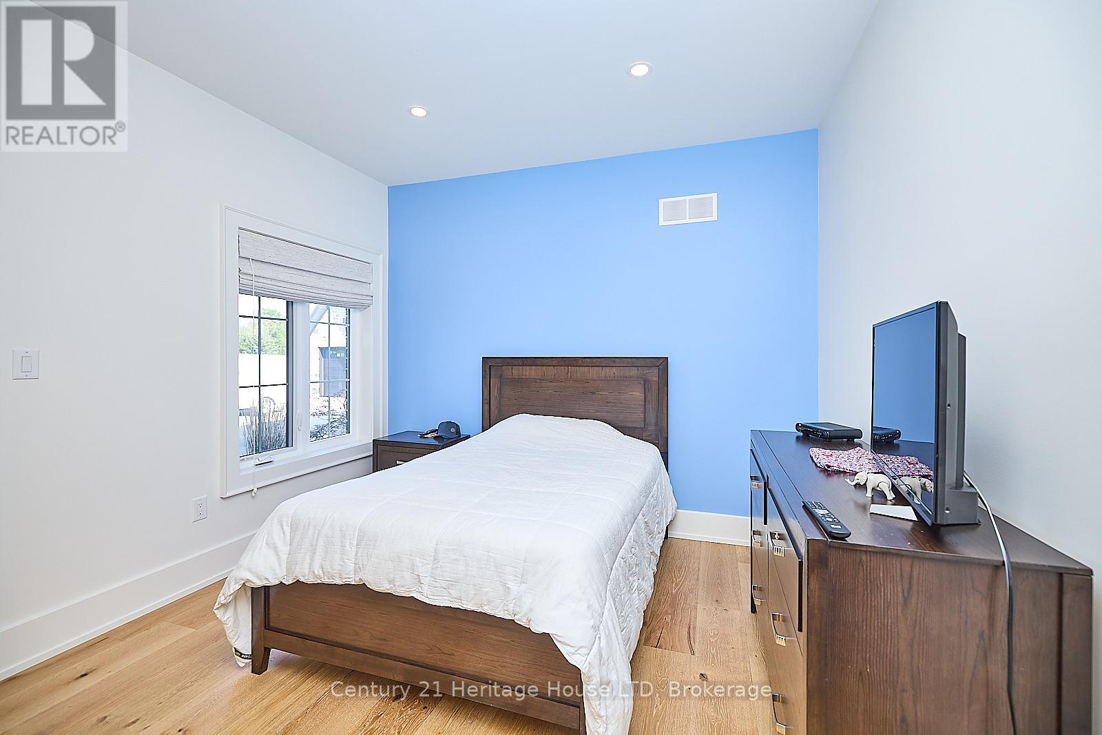 1716 Rebecca Street, Fort Erie, Ontario  L2A 5M4 - Photo 19 - X12846236