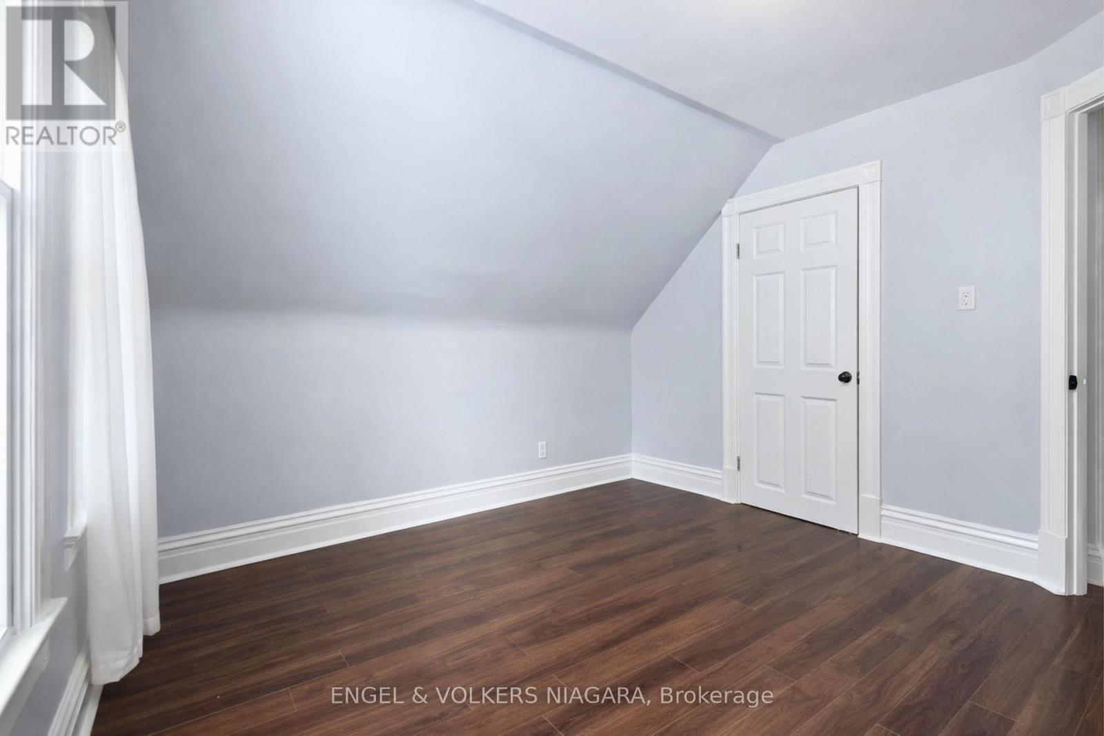 4752 Crawford Place W, Niagara Falls, Ontario  L2E 1Z2 - Photo 16 - X12846618