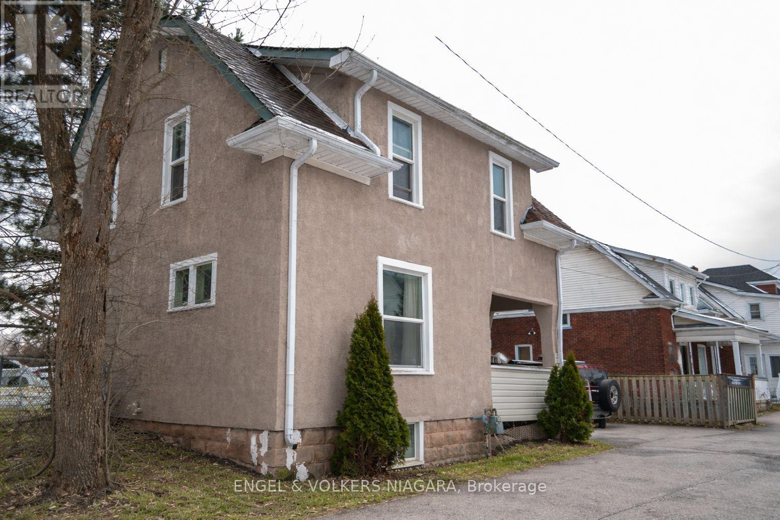 4752 Crawford Place W, Niagara Falls, Ontario  L2E 1Z2 - Photo 4 - X12846618