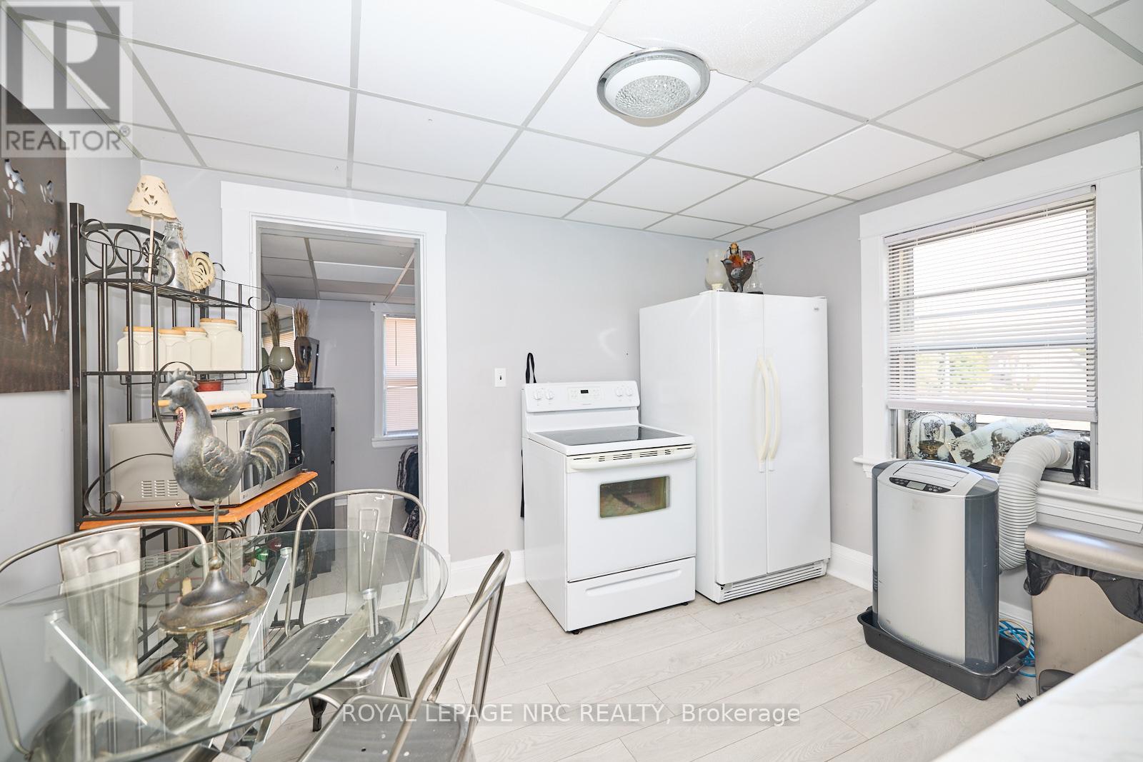 3758 Main Street, Niagara Falls, Ontario  L2G 6B2 - Photo 11 - X12847160
