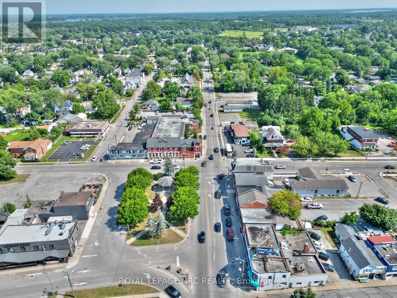 3758 Main Street, Niagara Falls, Ontario  L2G 6B2 - Photo 45 - X12847160