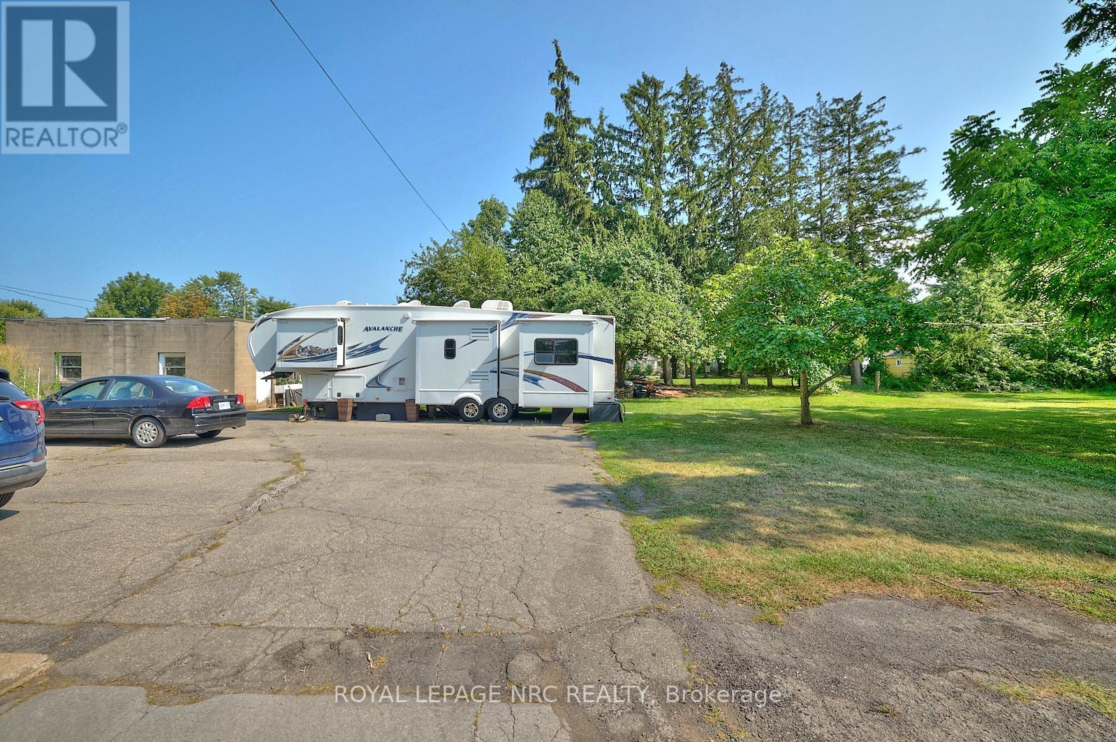 3758 Main Street, Niagara Falls, Ontario  L2G 6B2 - Photo 6 - X12847160