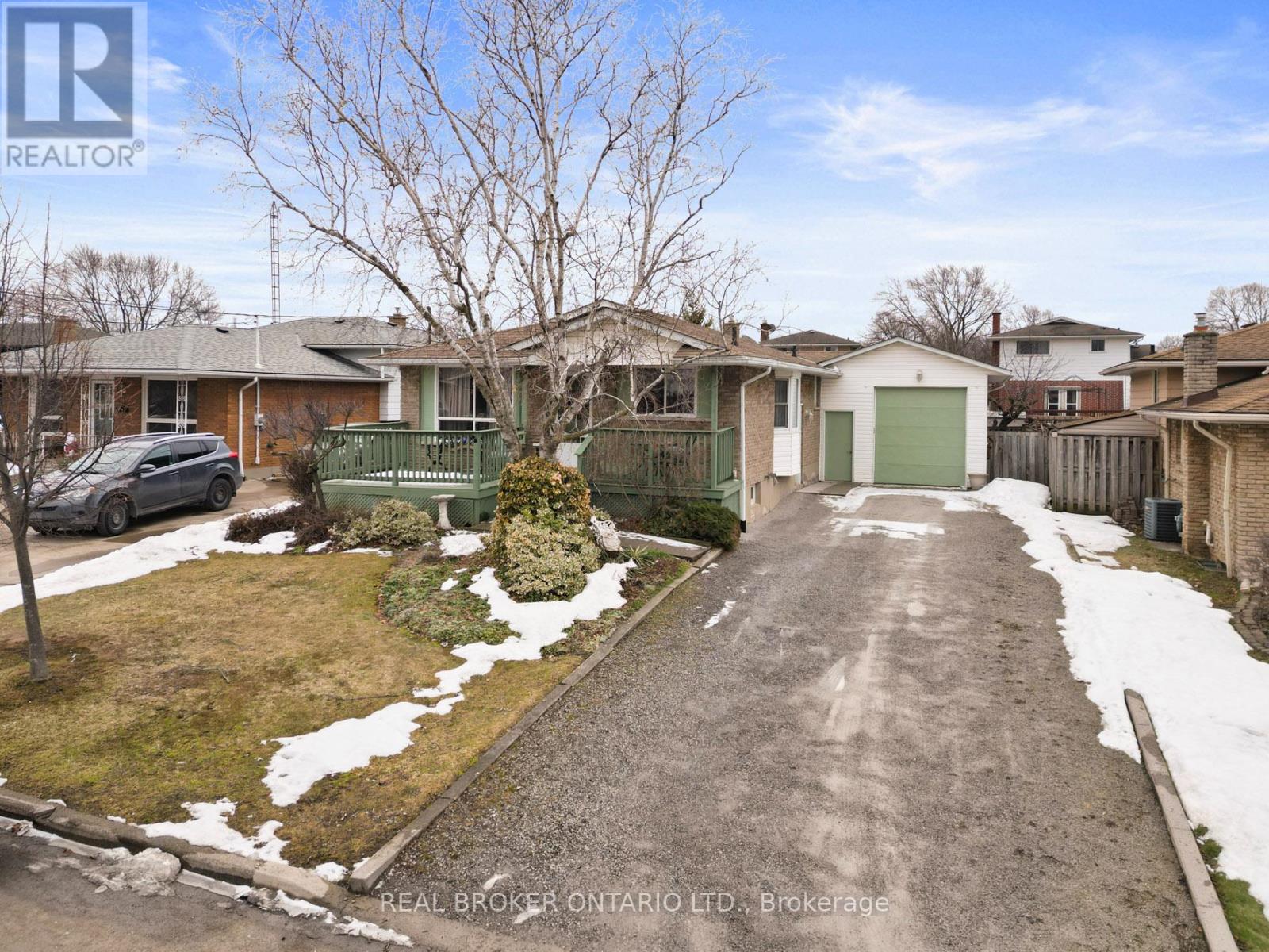 20 Brackencrest Road, St. Catharines, Ontario  L2P 3K8 - Photo 40 - X12849650