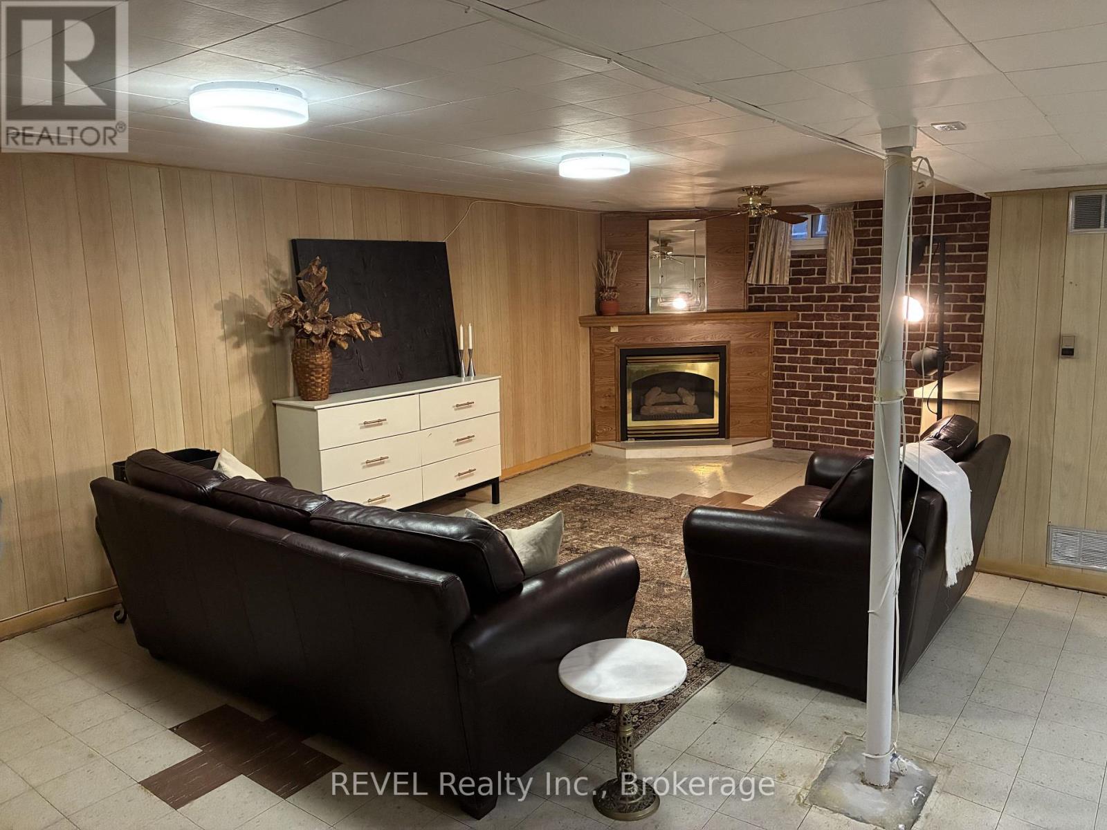 18 Broadmore Avenue, St. Catharines, Ontario  L2M 6A5 - Photo 21 - X12852912