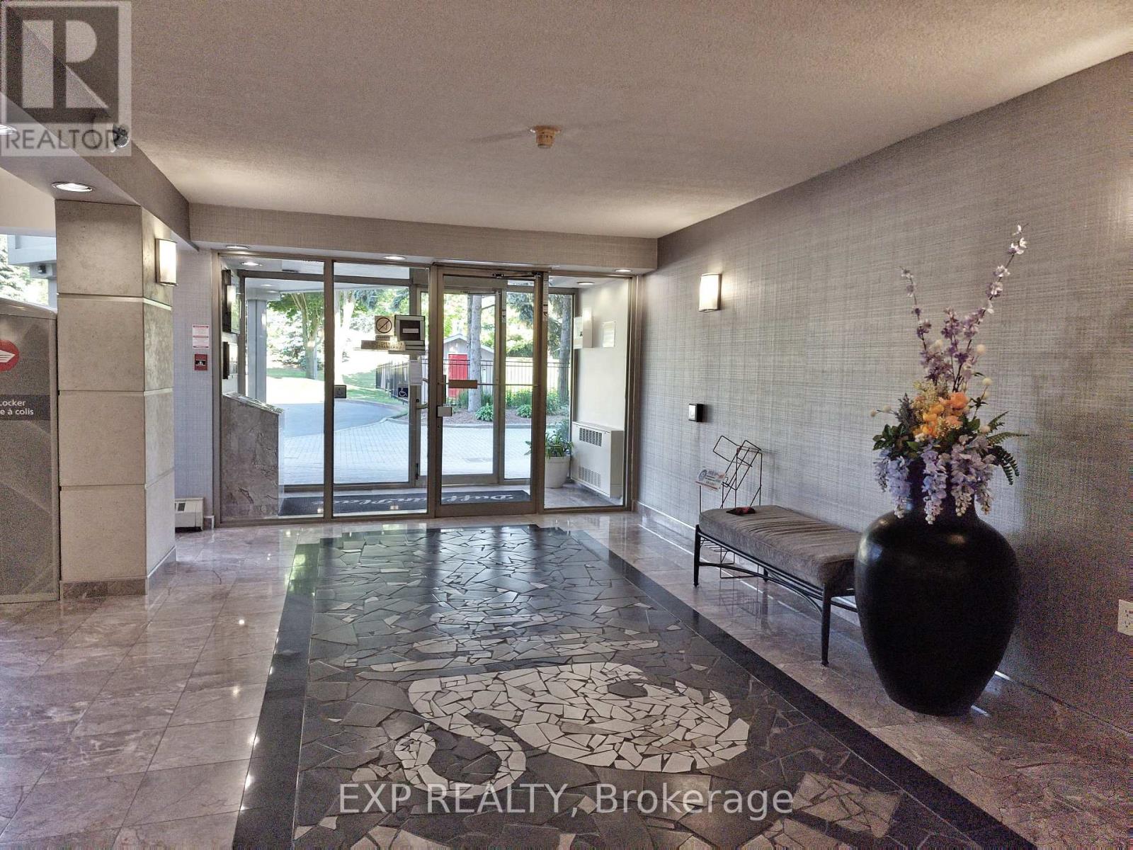 410 - 5100 Dorchester Road, Niagara Falls, Ontario  L2E 7H4 - Photo 4 - X12855660