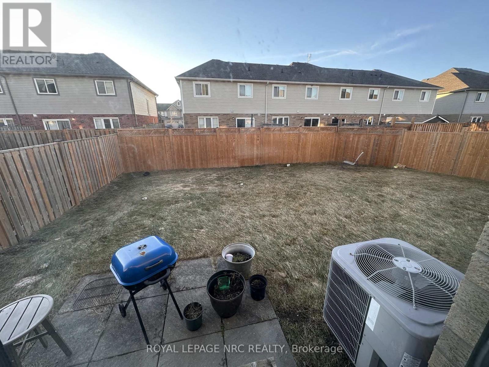 40 Elderberry Road, Thorold, Ontario  L2V 0E7 - Photo 14 - X12859740