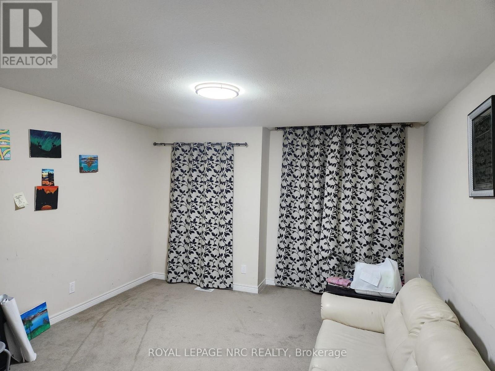 40 Elderberry Road, Thorold, Ontario  L2V 0E7 - Photo 6 - X12859740