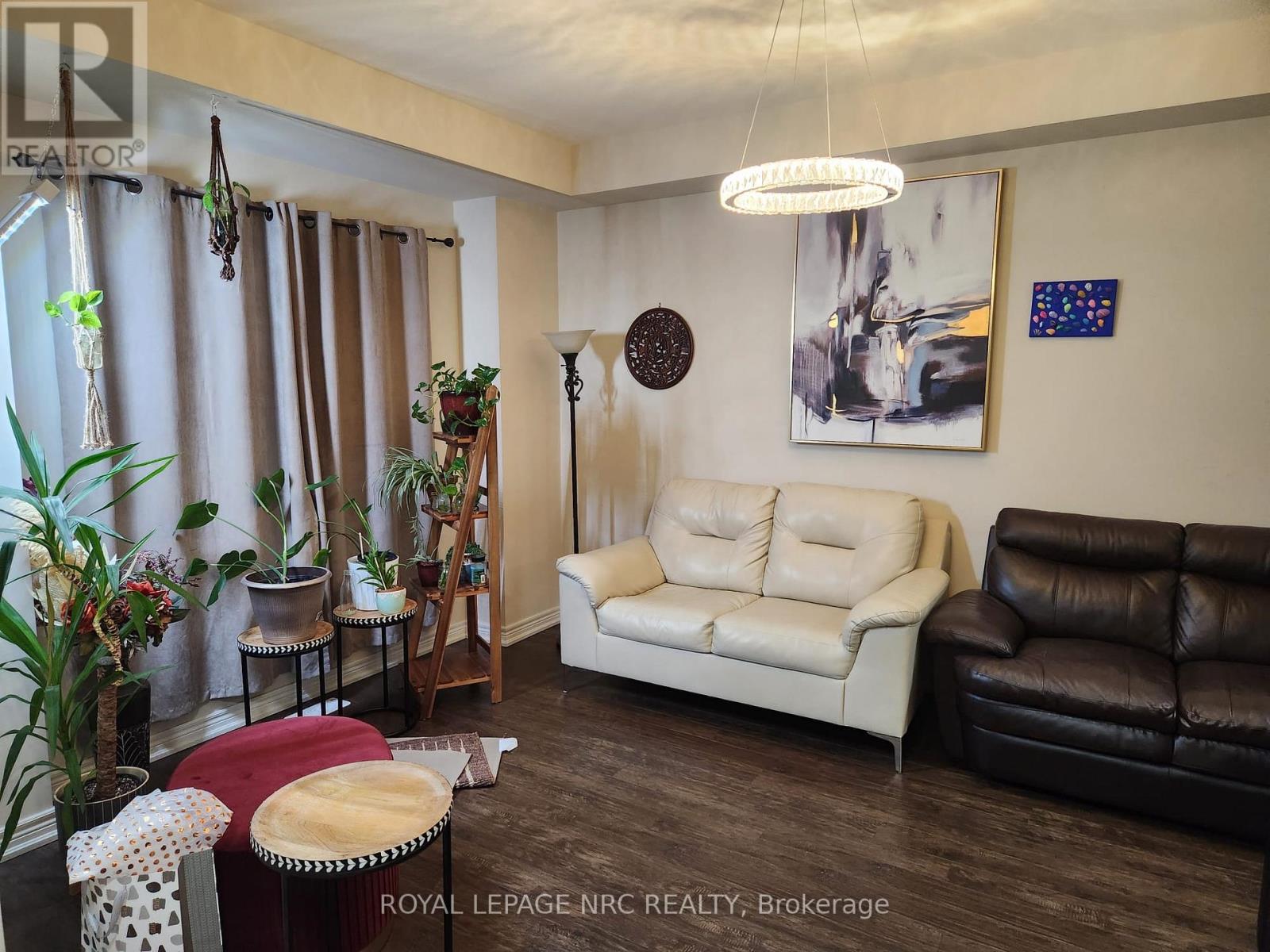 40 Elderberry Road, Thorold, Ontario  L2V 0E7 - Photo 8 - X12859740