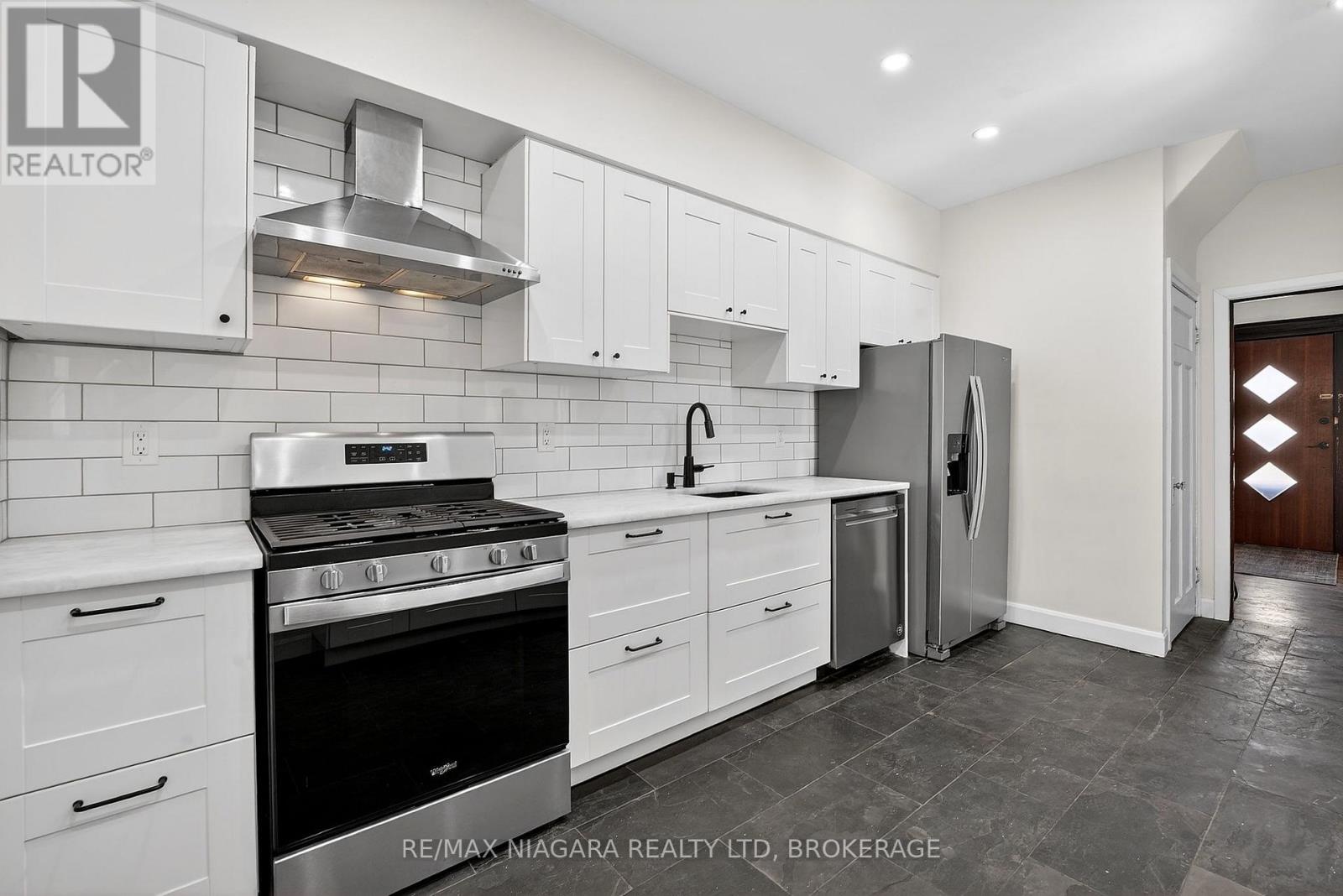 101 Lottridge Street, Hamilton, Ontario  L8L 6V2 - Photo 10 - X12860074