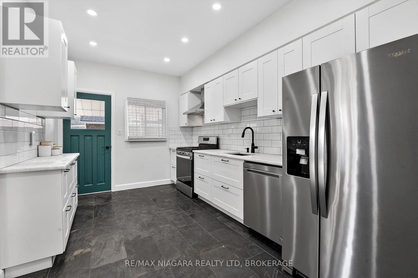 101 Lottridge Street, Hamilton, Ontario  L8L 6V2 - Photo 9 - X12860074