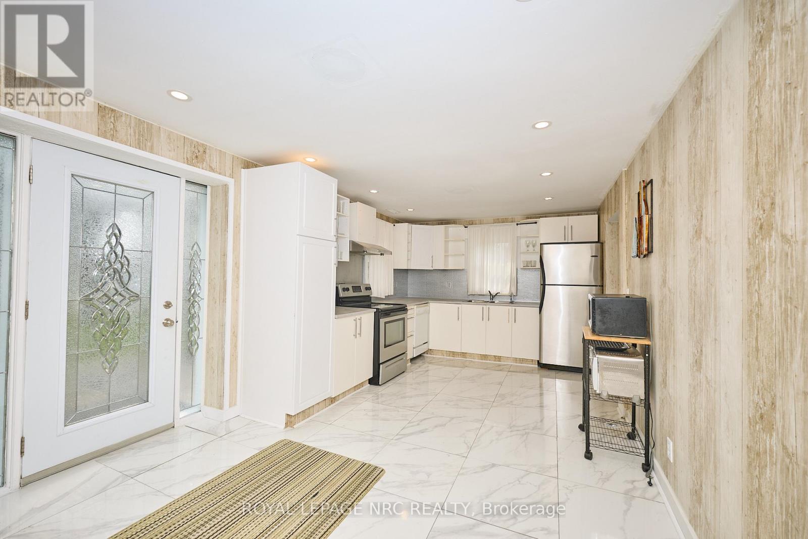 3252 Young Avenue, Fort Erie, Ontario  L0S 1N0 - Photo 8 - X12860086