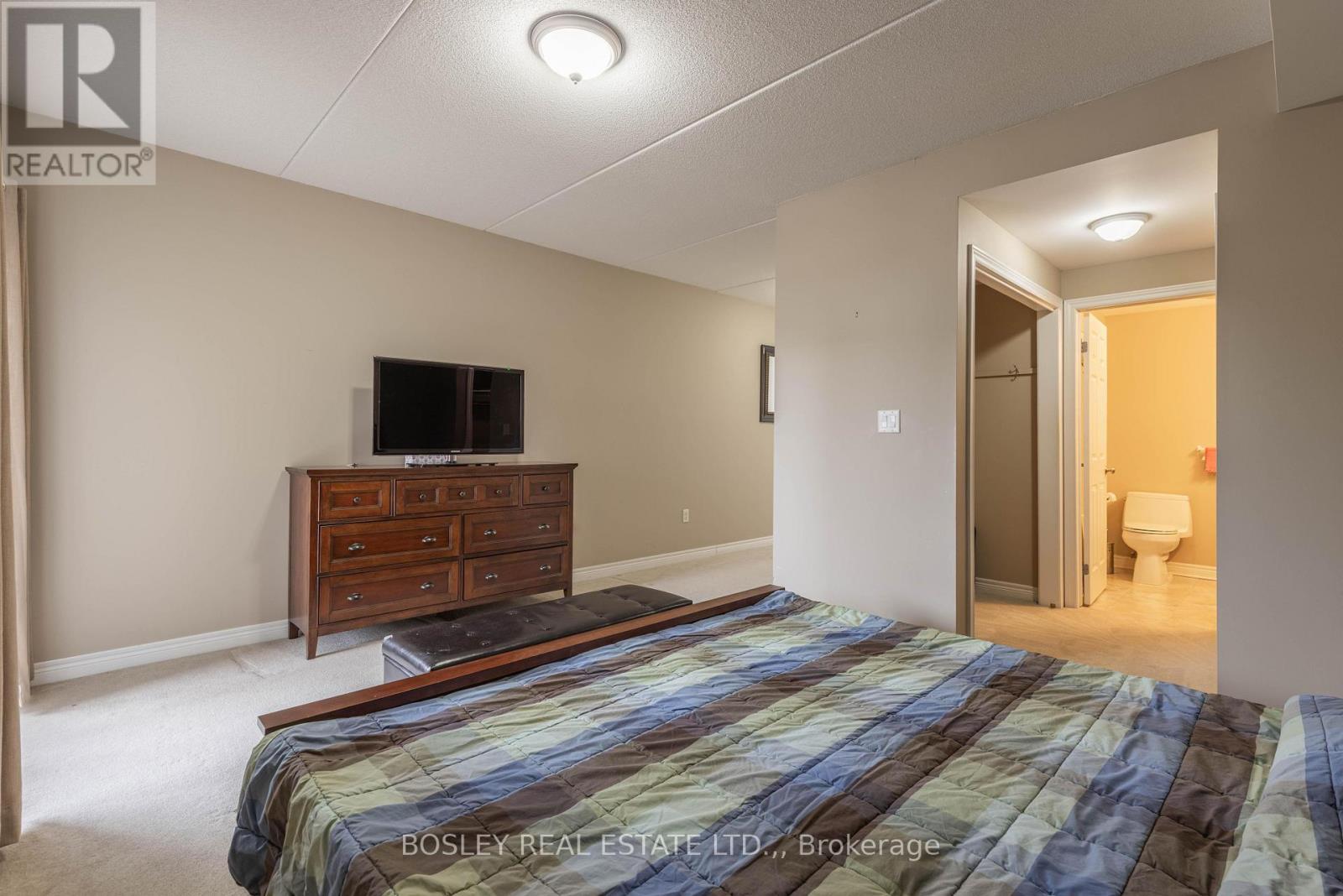 205 - 678 Line 2 Road, Niagara-On-The-Lake, Ontario  L0S 1T0 - Photo 13 - X12862134