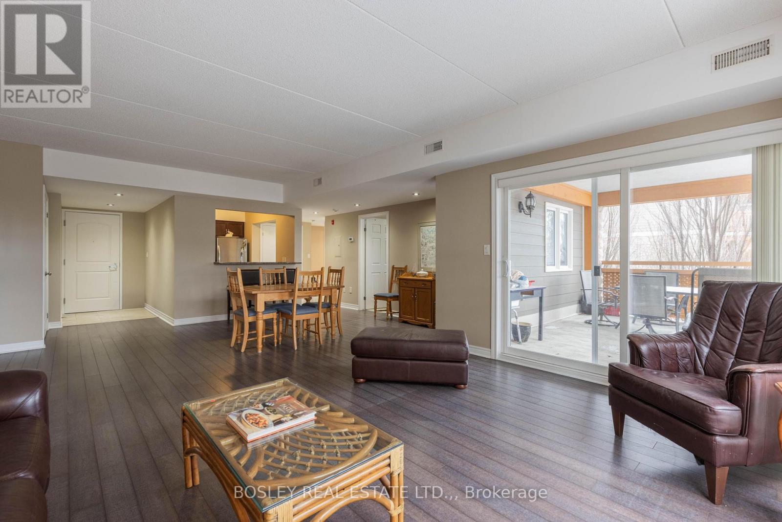 205 - 678 Line 2 Road, Niagara-On-The-Lake, Ontario  L0S 1T0 - Photo 7 - X12862134