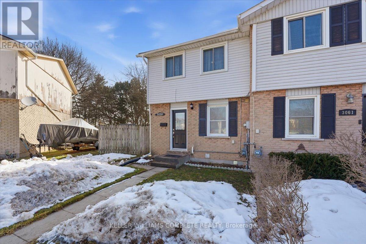 3059 Empire Place, Niagara Falls, Ontario  L2J 3L7 - Photo 2 - X12863704