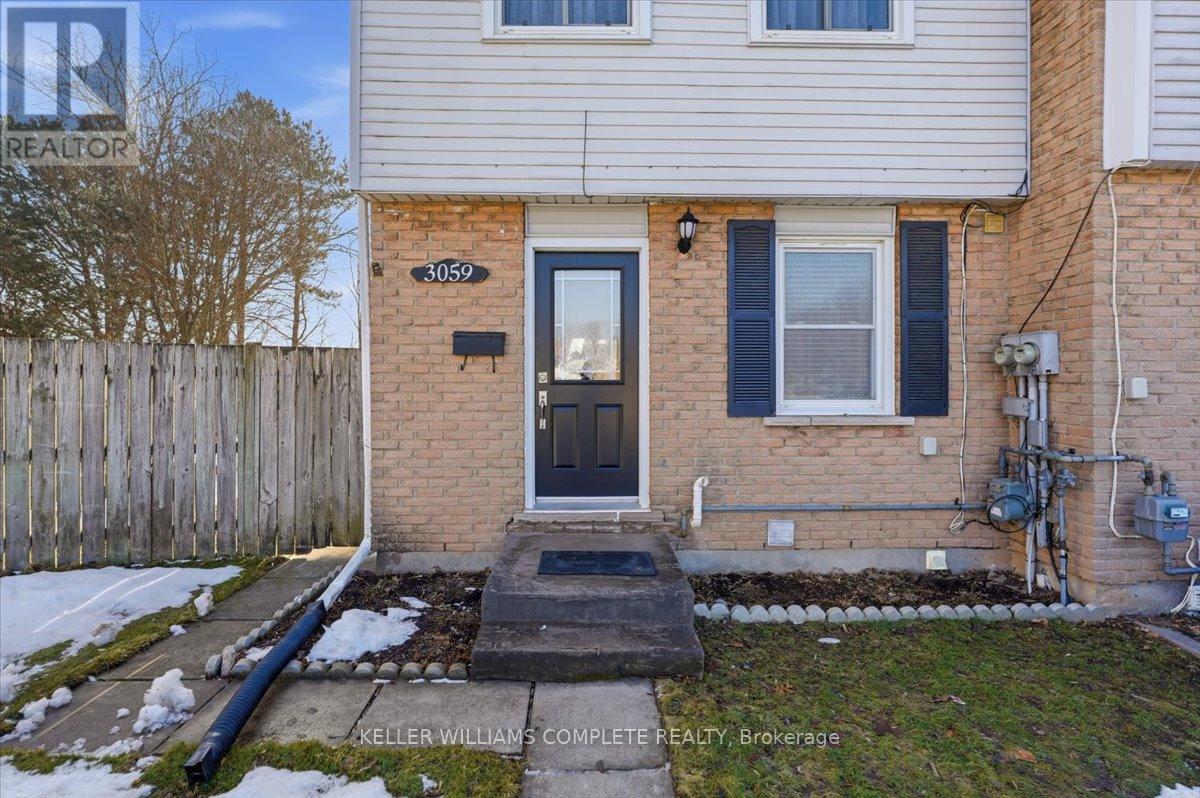 3059 Empire Place, Niagara Falls, Ontario  L2J 3L7 - Photo 3 - X12863704