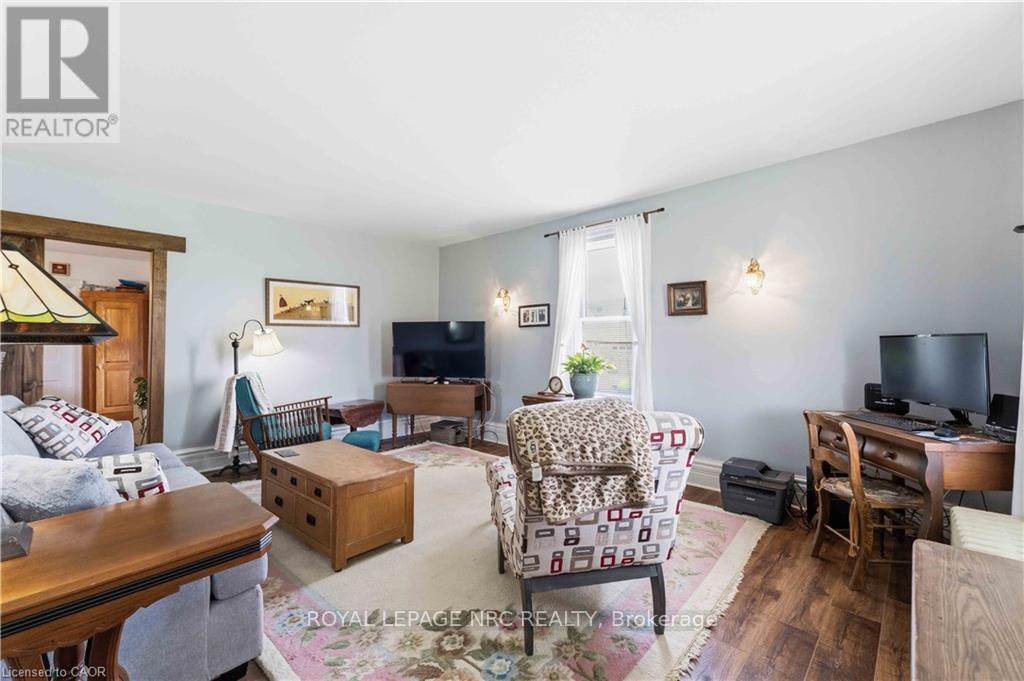 594 Niagara Stone Road, Niagara-On-The-Lake, Ontario  L0S 1J0 - Photo 11 - X12864070