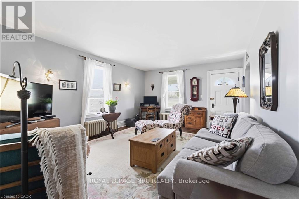 594 Niagara Stone Road, Niagara-On-The-Lake, Ontario  L0S 1J0 - Photo 13 - X12864070
