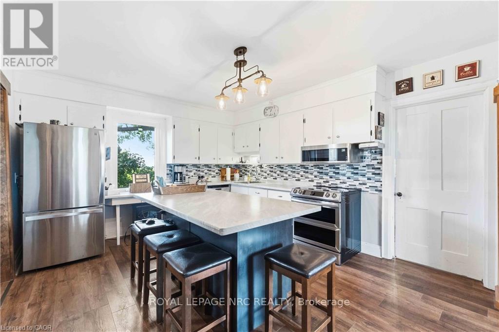 594 Niagara Stone Road, Niagara-On-The-Lake, Ontario  L0S 1J0 - Photo 17 - X12864070