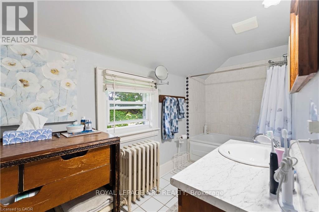 594 Niagara Stone Road, Niagara-On-The-Lake, Ontario  L0S 1J0 - Photo 33 - X12864070