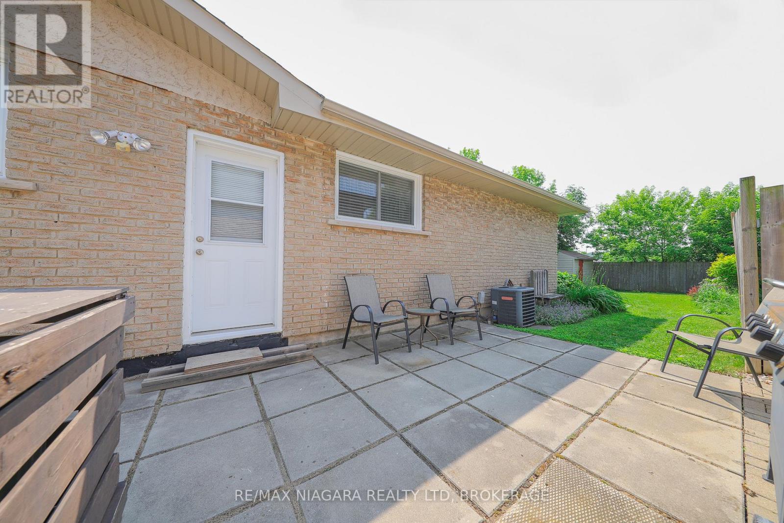 42 Seymour Avenue, St. Catharines, Ontario  L2P 1A7 - Photo 23 - X12864580