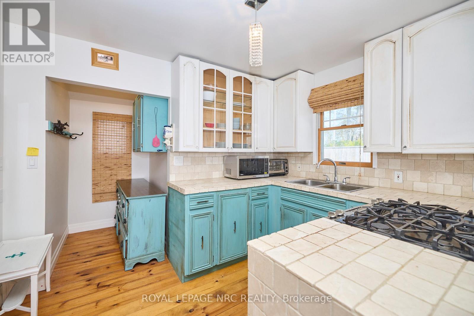11851 Lakeshore Road, Wainfleet, Ontario  L0S 1V0 - Photo 11 - X12865962