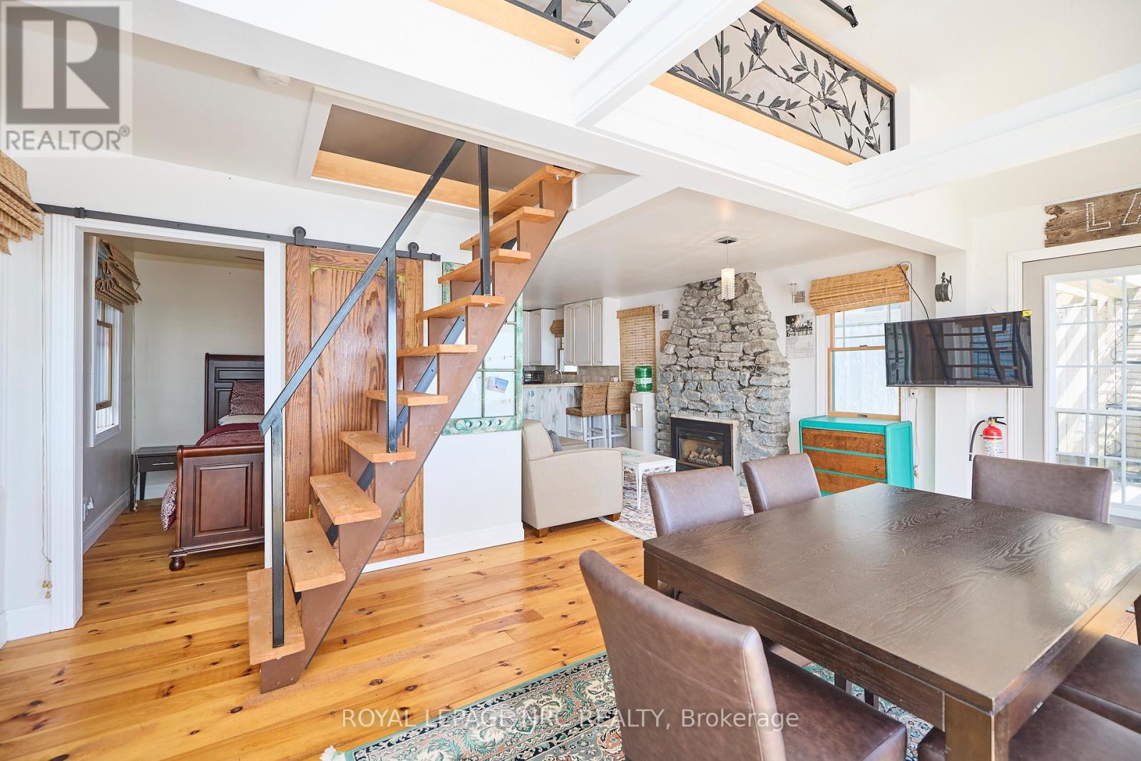 11851 Lakeshore Road, Wainfleet, Ontario  L0S 1V0 - Photo 13 - X12865962