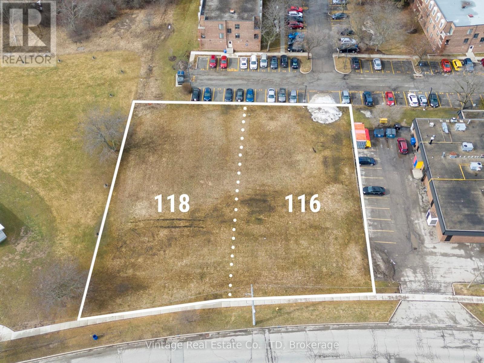 116 Woodrow Street, St. Catharines, Ontario  L2P 3T7 - Photo 2 - X12867222