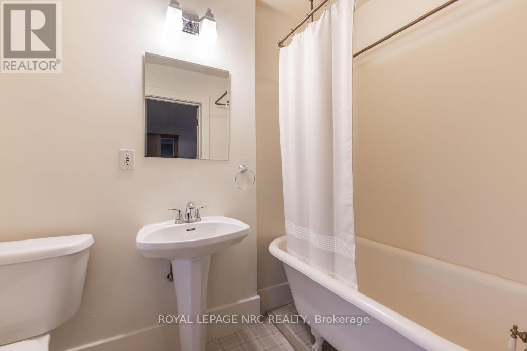 245 Niven Road, Niagara-On-The-Lake, Ontario  L0S 1J0 - Photo 22 - X12869028
