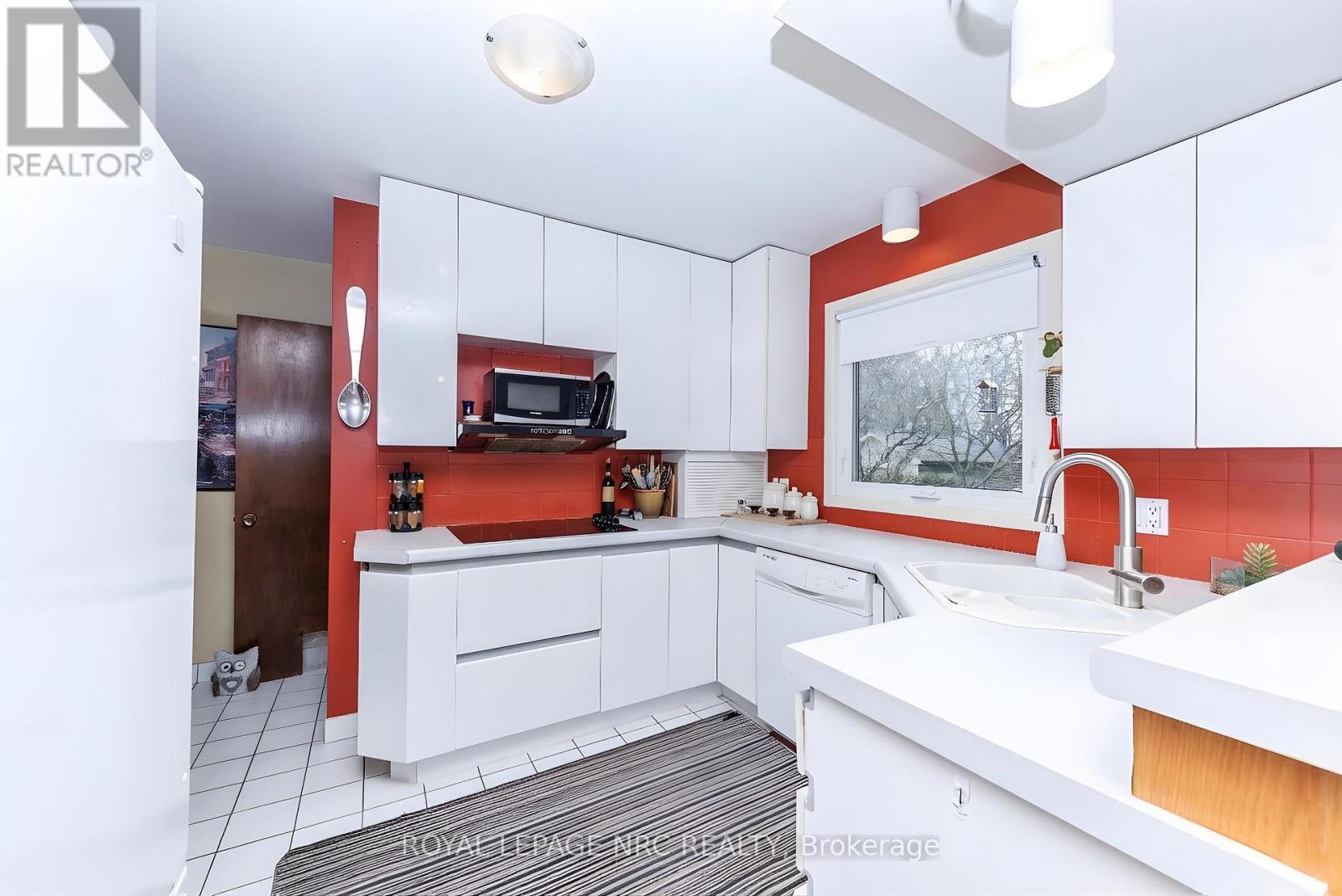 16 Rosemore Road, St. Catharines, Ontario  L2S 1A8 - Photo 10 - X12869642